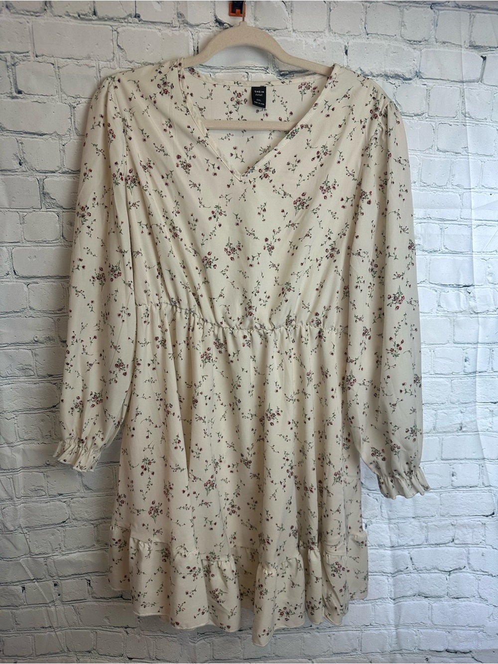 SHEIN Cream Floral V-Neck Long Sleeve Dress